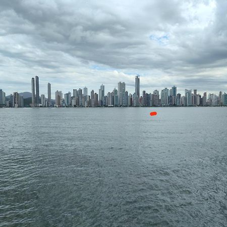 Balneario Camboriu 4 Quartos Avenida Atlantica Екстериор снимка